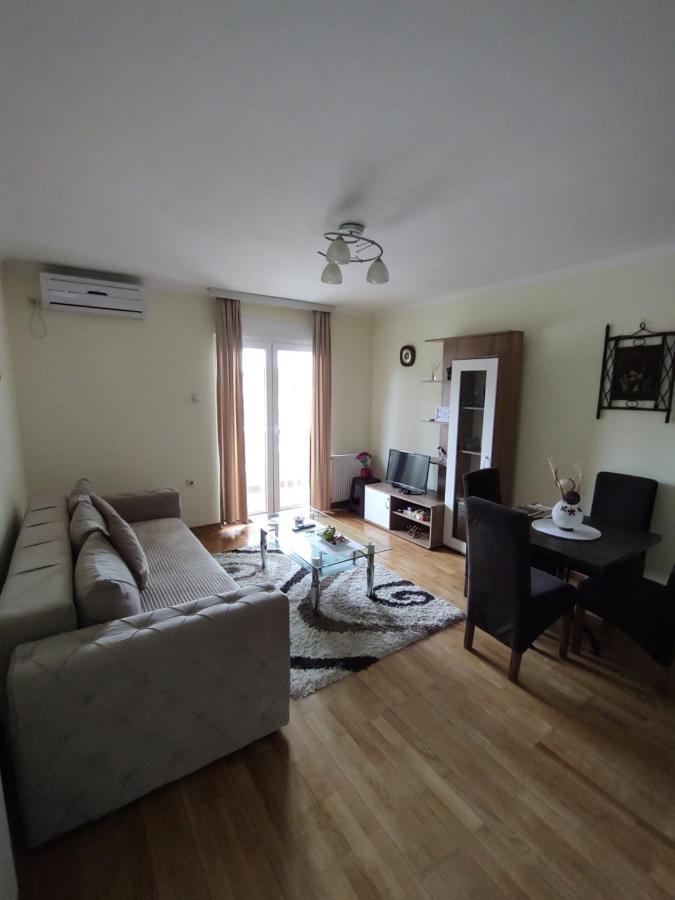 Apartman Mali Raj Vrnjačka Banja Exterior foto