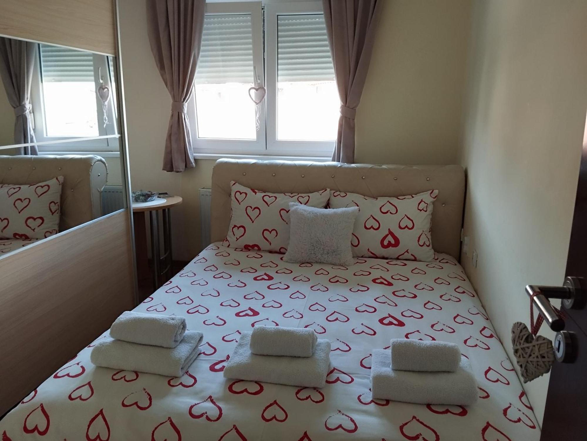 Apartman Mali Raj Vrnjačka Banja Exterior foto