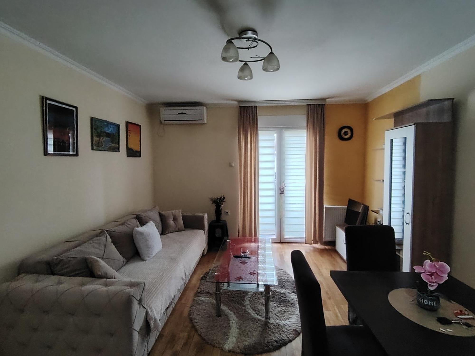 Apartman Mali Raj Vrnjačka Banja Exterior foto